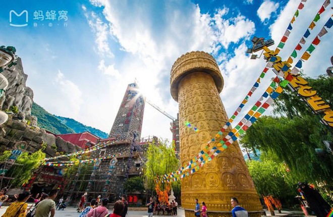 Thay vì về quê ăn tết, 7 địa điểm du lịch nổi tiếng Trung Quốc này sẽ khiến bạn vi vu quên lối về - Ảnh 4.