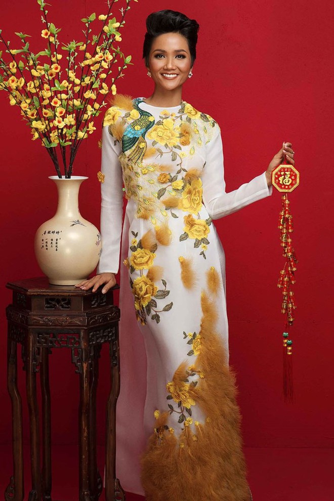 Hoa hậu H’hen Niê: Điều thích nhất ở Tết là sự đoàn viên - Ảnh 1.