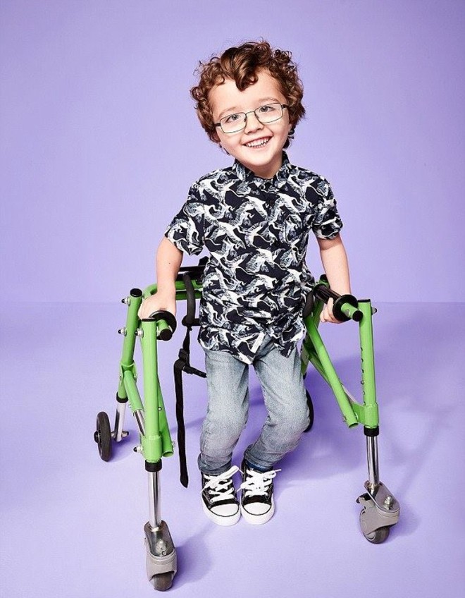 Trẻ em khuyết tật trở thành người mẫu chuyên nghiệp trong chiến dịch mới của thương hiệu thời trang - Ảnh 3.