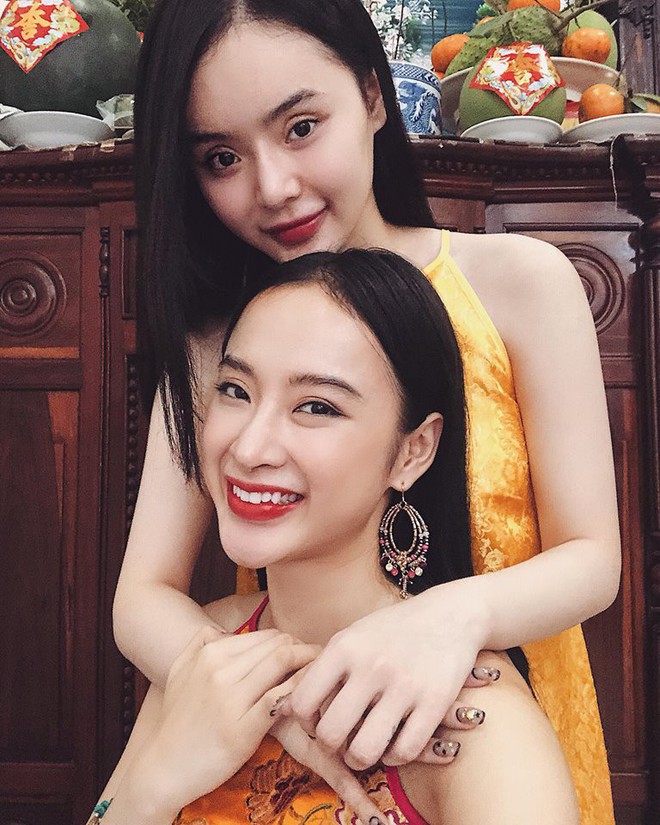 Nhan sắc nóng bỏng, gợi cảm tuổi đôi mươi của em gái Angela Phương Trinh - Ảnh 1.