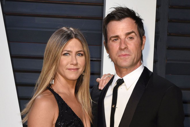 Chồng trẻ quyết định ly hôn vì Jennifer Aniston vẫn vương vấn kỷ niệm cũ với Brad Pitt - Ảnh 2.