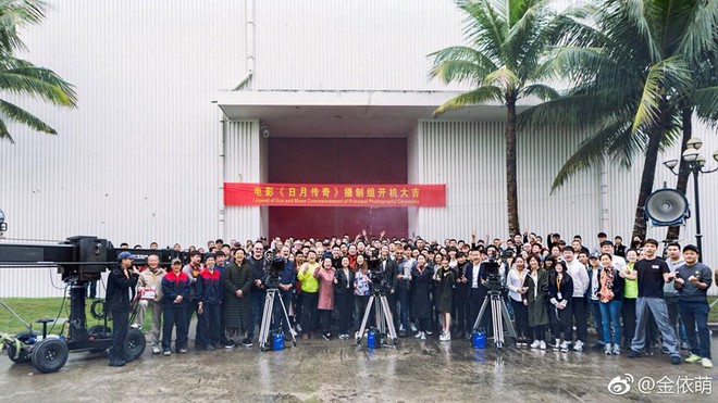 Đẹp đến mức nao lòng, Địch Lê Nhiệt Ba gây xôn xao khi vào vai Hằng Nga - Ảnh 7. Đẹp đến mức nao lòng, Địch Lê Nhiệt Ba gây xôn xao khi vào vai Hằng Nga - Ảnh 7.