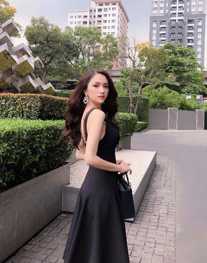Soi nhất cử nhất động của sao Việt (25/2) - Ảnh 4.