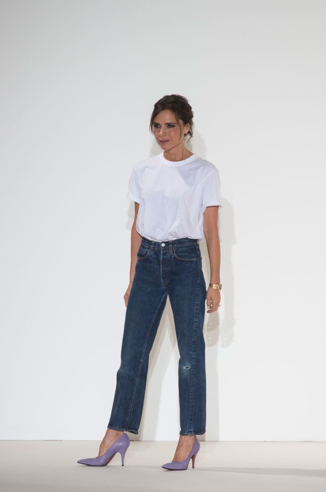 Victoria Beckham và những chiếc quần jeans chẳng mấy khi giặt - Ảnh 1.