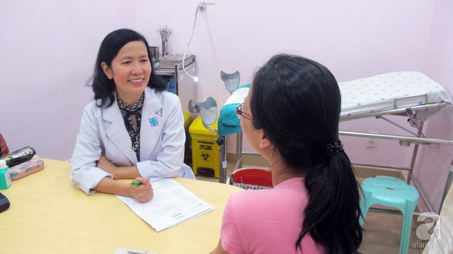 Ngày thầy thuốc Việt Nam, nghe chuyện bác sĩ sản khoa chuyên giải cứu phụ nữ bị phòng khám Trung Quốc hành hạ - Ảnh 3.