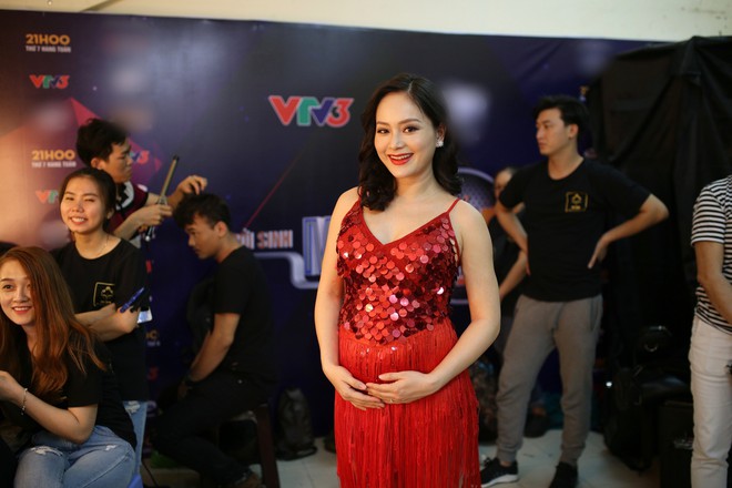 Bụng mang dạ chửa đến tháng thứ 5, Lan Phương vẫn làm điều này - Ảnh 4. Bụng mang dạ chửa đến tháng thứ 5, Lan Phương vẫn làm điều này - Ảnh 4.