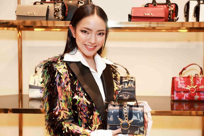 Để tóc dài trang điểm đậm đã không hợp, Hoa hậu HHen Niê còn thua Tóc Tiên trong khoản diện đồ khi mặc chung đồ - Ảnh 8.