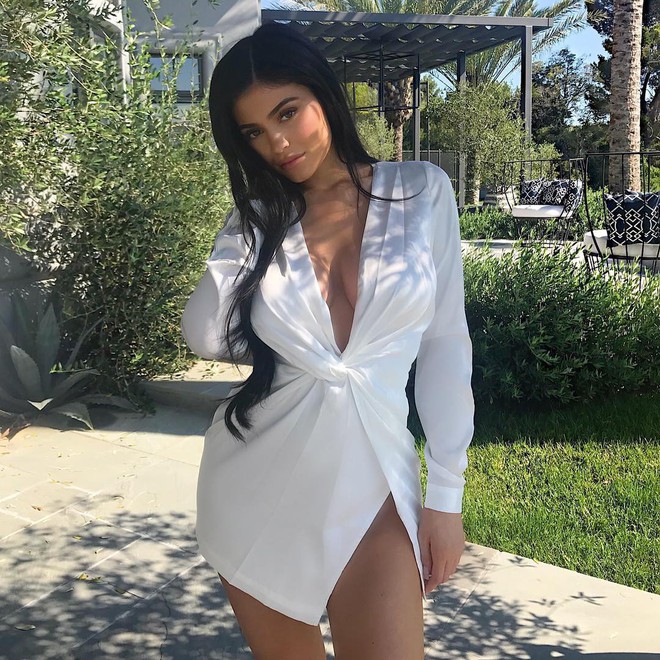 Dù không thừa nhận nhưng đây chính là bằng chứng cho thấy Kylie Jenner đang mang bầu - Ảnh 6. Dù không thừa nhận nhưng đây chính là bằng chứng cho thấy Kylie Jenner đang mang bầu - Ảnh 6.