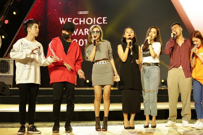 Phạm Quỳnh Anh, Only C, Min, Đức Phúc háo hức tổng duyệt trước giờ G Gala WeChoice Awards - Ảnh 2.
