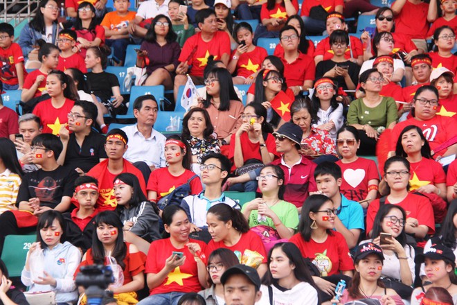 U23 Việt Nam lại nhận thêm 10 tỷ đồng tiền thưởng, buổi giao lưu kết thúc chóng vánh - Ảnh 33.