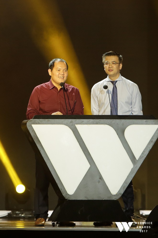 Bố con Quốc Tuấn - bé Bôm và Ngô Thanh Vân lọt top 6 đại sứ truyền cảm hứng năm 2017 - Ảnh 1.