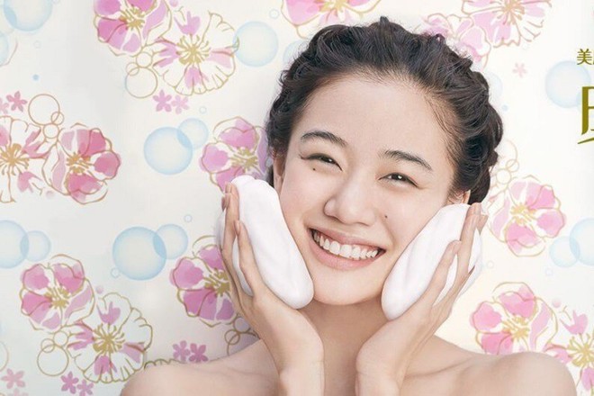 Tiết kiệm thời gian dưỡng da bằng phương pháp của phái đẹp Nhật trong những ngày Tết - Ảnh 2.