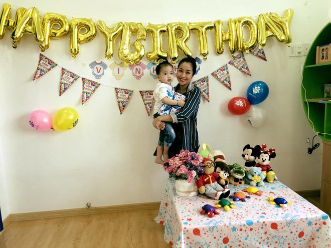 Bận chạy show ngày Tết, Ốc Thanh Vân vẫn tranh thủ tổ chức sinh nhật cho con trai yêu - Ảnh 7.