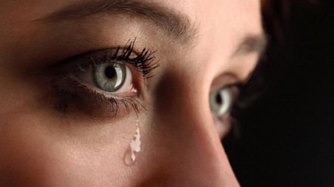 8 lý do tại sao lúc nào bạn cũng chảy nước mắt dù không xúc động, tổn thương hay đau lòng - Ảnh 2.