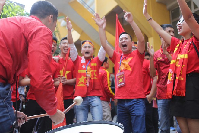 Cả Việt Nam vỡ òa, U23 Việt Nam đã vượt Qatar để tạo nên kỳ tích - Ảnh 46.