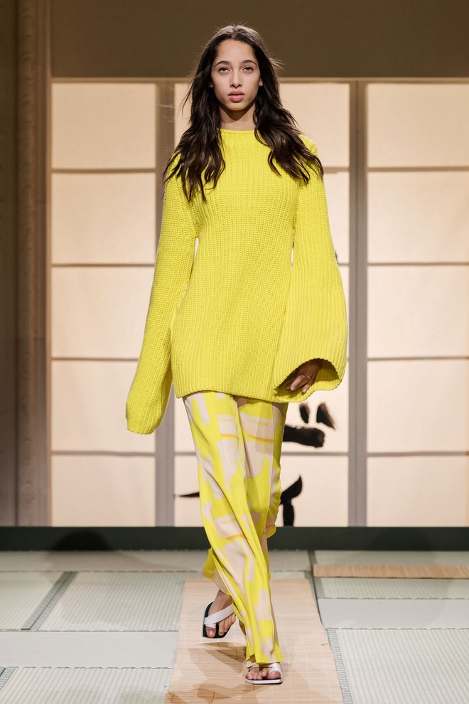 Châu Bùi và Kelbin Lei cùng dàn fashionista đình đám dự show H&M tại Tuần lễ thời trang Paris - Ảnh 14.
