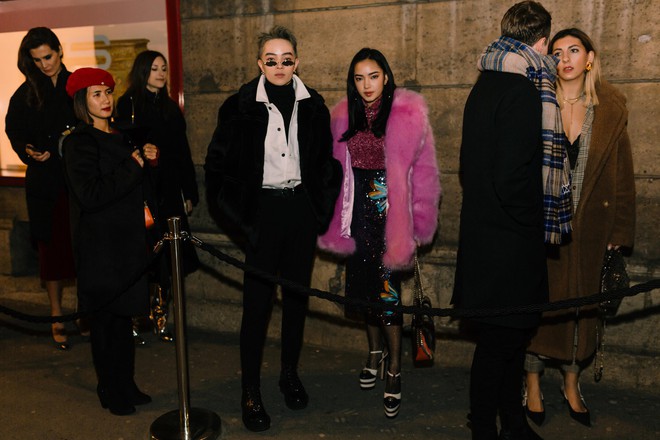 Châu Bùi và Kelbin Lei cùng dàn fashionista đình đám dự show H&M tại Tuần lễ thời trang Paris - Ảnh 1.