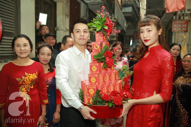 Khắc Việt cùng dàn trai đẹp showbiz mang lễ đến ăn hỏi bạn gái hotgirl - Ảnh 13.
