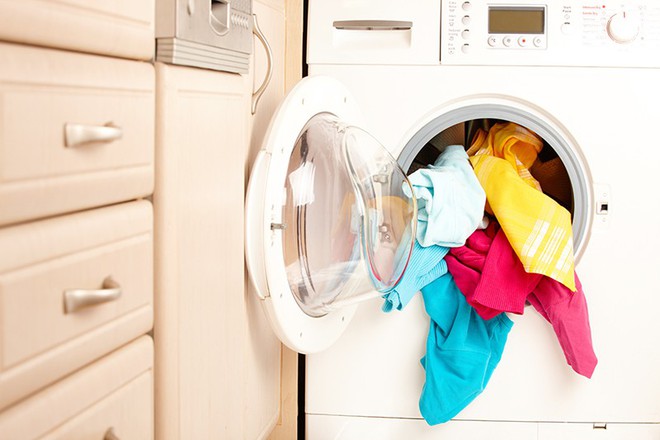 Quá dễ dàng để thổi bay mùi hôi trong máy giặt, chỉ cần 2 nguyên liệu này thôi - Ảnh 1.