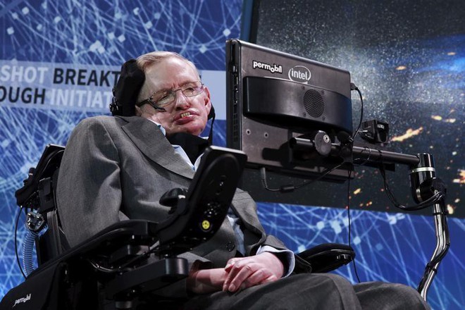 Stephen Hawking với 2 cuộc hôn nhân trái ngược, nhiều kịch tính và điều còn lại sau cùng hơn cả tình yêu - Ảnh 1.