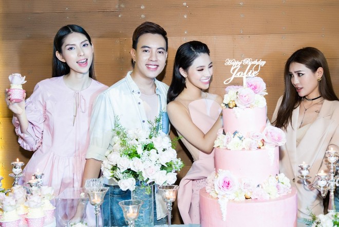 Kỳ Duyên sang chảnh đi dự sinh nhật Hoa hậu con nhà giàu Jolie Nguyễn - Ảnh 14.