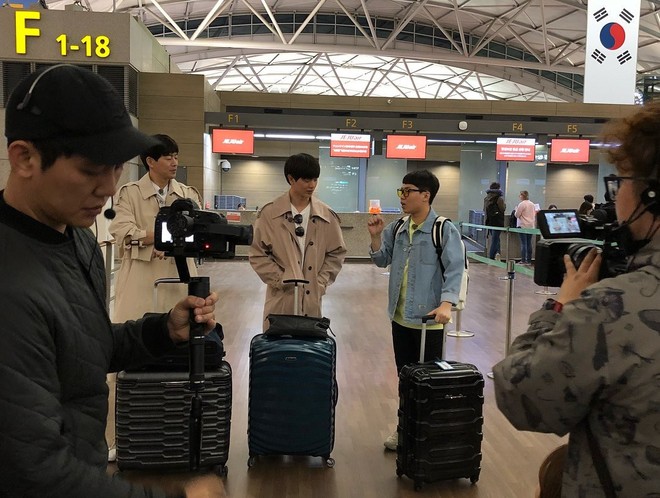 Ngộ Không Lee Seung Gi, Yook Sung Jae và dàn nghệ sĩ siêu hot đã ra sân bay Hàn, chuẩn bị đổ bộ Việt Nam vào tối nay - Ảnh 27.
