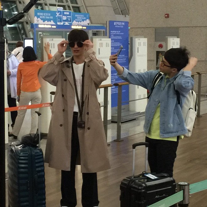 Ngộ Không Lee Seung Gi, Yook Sung Jae và dàn nghệ sĩ siêu hot đã ra sân bay Hàn, chuẩn bị đổ bộ Việt Nam vào tối nay - Ảnh 28.