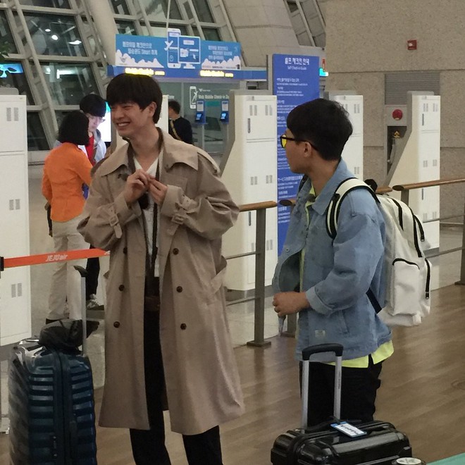 Ngộ Không Lee Seung Gi, Yook Sung Jae và dàn nghệ sĩ siêu hot đã ra sân bay Hàn, chuẩn bị đổ bộ Việt Nam vào tối nay - Ảnh 29.