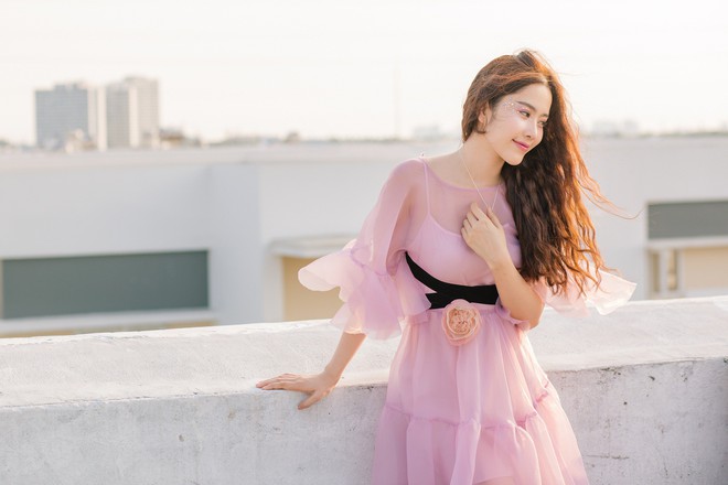 Giữa cú sốc Trường Giang, Nam Em quyết định dừng đăng tải MV, xin lỗi khán giả - Ảnh 4. Giữa cú sốc Trường Giang, Nam Em quyết định dừng đăng tải MV, xin lỗi khán giả - Ảnh 4.