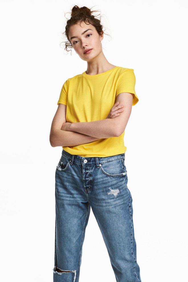 Màu vàng đang chiếm sóng khắp nơi, Zara và H&M cũng cho ra mắt loạt áo váy với giá chưa đến 1 triệu đây này! - Ảnh 3.