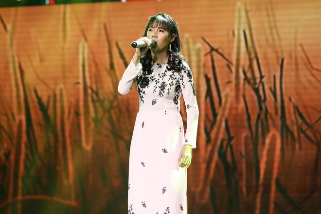 Cô gái khiếm thị hát cực hay tiếp tục làm khán giả Thần tượng Bolero rơi nước mắt - Ảnh 6. Cô gái khiếm thị hát cực hay tiếp tục làm khán giả Thần tượng Bolero rơi nước mắt - Ảnh 6.