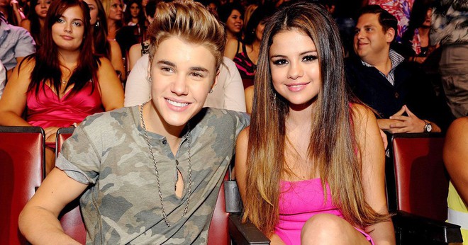 Justin Bieber cảm thấy phát điên vì chuyện tình đứt đoạn với Selena Gomez - Ảnh 1.