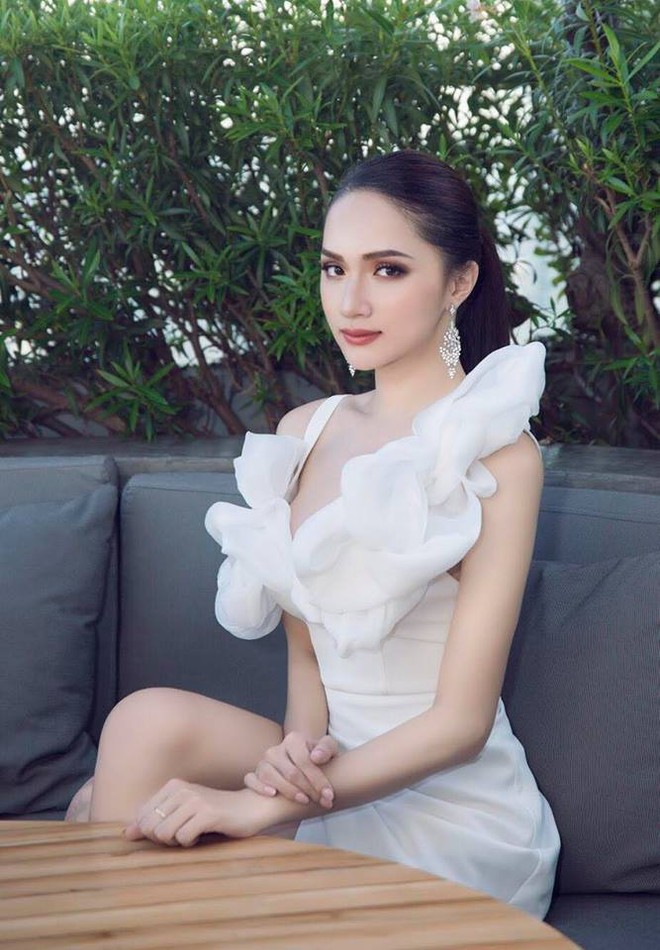 Vừa trở lại Thái Lan, Hoa hậu Hương Giang đã đốn tim fan với nhan sắc kiêu sa, lộng lẫy - Ảnh 3.