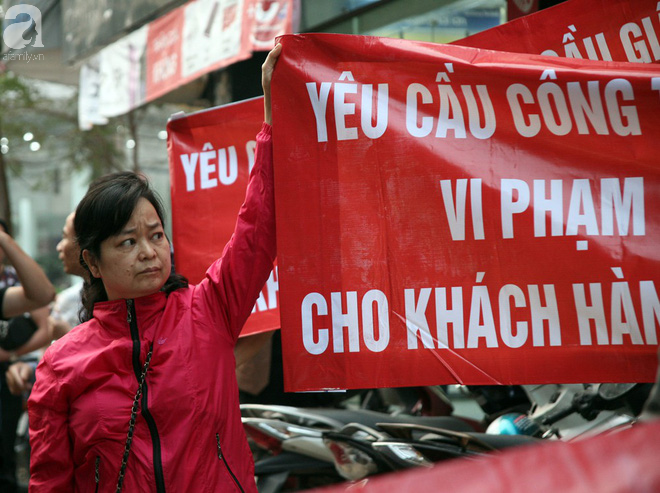 Hà Nội: CĐT chung cư cao cấp bị cư dân đồng loạt trưng băng rôn treo đầu dê - bán thịt chó - Ảnh 13.