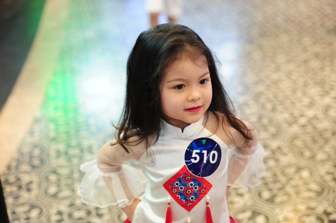 Loạt nhóc tì cực đáng yêu đi casting cho Tuần lễ thời trang trẻ em Việt Nam - Ảnh 4.