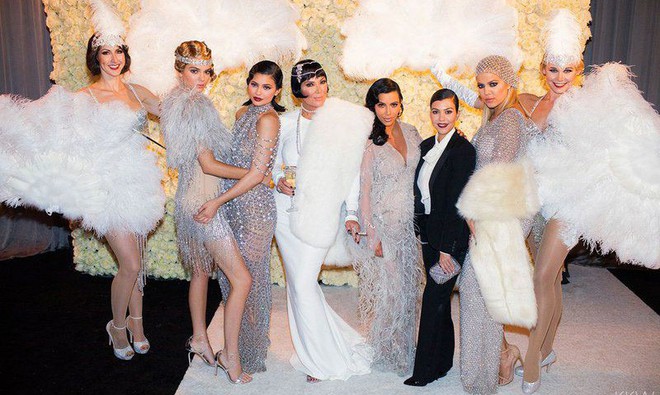 Đây mới là Nữ chúa thực sự của nhà Kardashian: Bộ óc tài ba làm nên đế chế triệu đô của 6 người con - Ảnh 1.