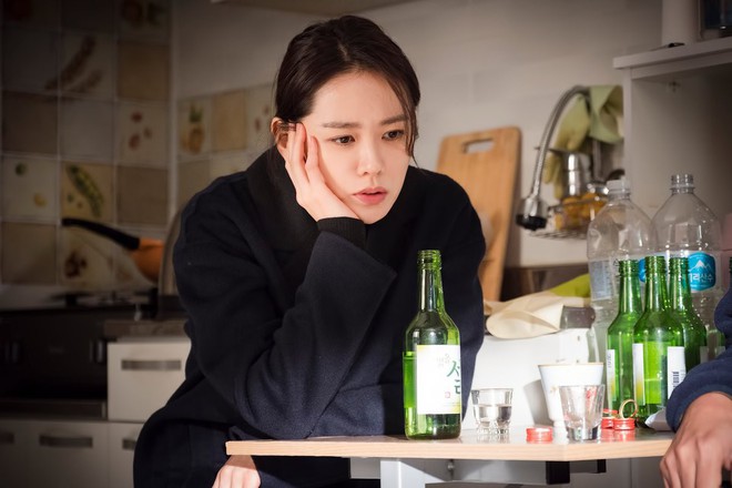 Son Ye Jin tuổi 36: Đẹp trường tồn từ thời Hương Mùa Hè, đến các nữ thần thế hệ mới cũng bị hất cẳng - Ảnh 4. Son Ye Jin tuổi 36: Đẹp trường tồn từ thời Hương Mùa Hè, đến các nữ thần thế hệ mới cũng bị hất cẳng - Ảnh 4.