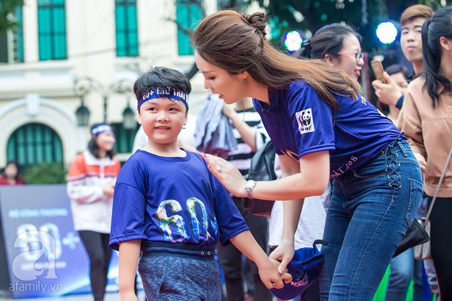 &Aacute; hậu Thụy V&acirc;n khoe con trai lớn phổng phao ở tuổi l&ecirc;n 6 - Ảnh 4.