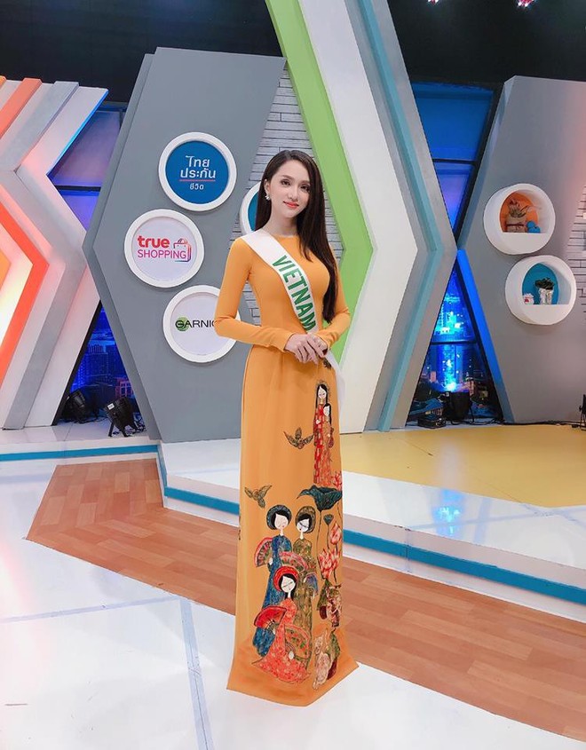 Hương Giang Idol tiết lộ sự thật khắc nghiệt: Nhịn đói, chỉ uống nước cho qua cơn thèm để giữ thân hình đẹp tại Miss International Queen 2018 - Ảnh 3.