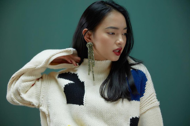 Vừa lên kệ, họa tiết mảng màu của H&M Studio đã được chưng diện toàn cầu, cánh fashionista Việt nào có kém cạnh - Ảnh 2.