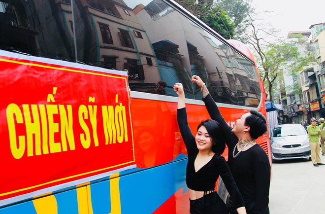 Những h&igrave;nh ảnh x&uacute;c động tại lễ giao nhận qu&acirc;n 2018 tại Thủ đ&ocirc; - Ảnh 6.