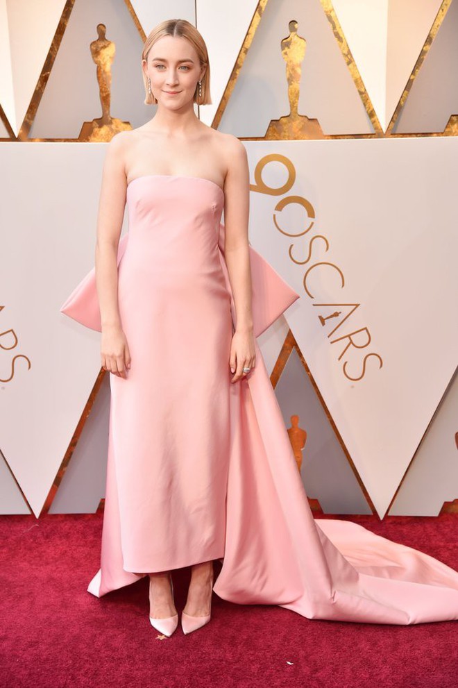Dàn ứng viên Nữ diễn viên chính xuất sắc nhất mặc gì trên thảm đỏ Oscar 2018? - Ảnh 2.