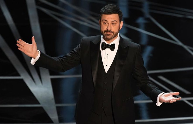 Hậu lễ trao giải Oscar 2018, người ta vẫn thích thú với những lời bông đùa dí dỏm của danh hài Jimmy Kimmel - Ảnh 4.