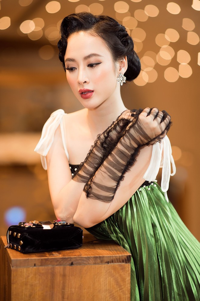 Angela Phương Trinh nổi bần bật, thiêu đốt thảm đỏ với dáng vẻ thanh lịch  - Ảnh 2.