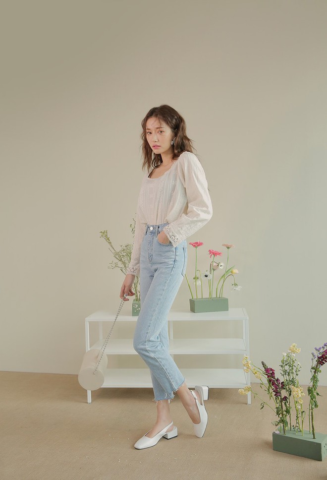 Định mặc quần jeans ống đứng, các nàng hãy chọn 1 trong 4 combo cứ lên đồ là đẹp miễn chê này - Ảnh 13.