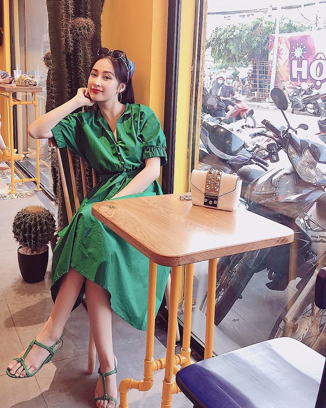 Phá cách nhất street style sao Việt tuần này chính là Hà Tăng khi mặc lại chiếc sơmi rằn ri 1 năm trước - Ảnh 5.