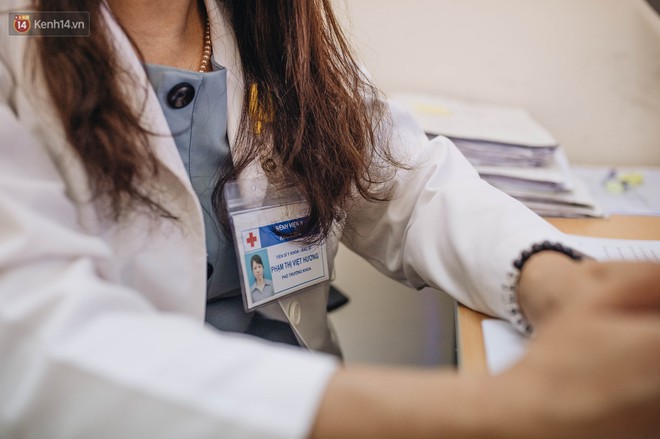 Chuyện nữ tiến sĩ viện K ki&ecirc;n tr&igrave; xin được cứu bệnh nhi: Nếu 99% l&agrave; thua th&igrave; h&atilde;y cho chị 1% c&ograve;n lại để cứu con của em! - Ảnh 2.