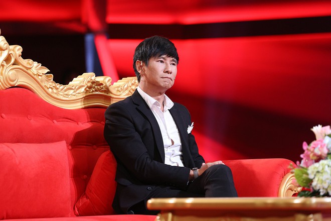 Qu&atilde;ng thời gian chật vật đi h&aacute;t l&oacute;t cho đồng nghiệp của c&aacute;c ng&ocirc;i sao Vbiz trước khi nổi tiếng - Ảnh 4.