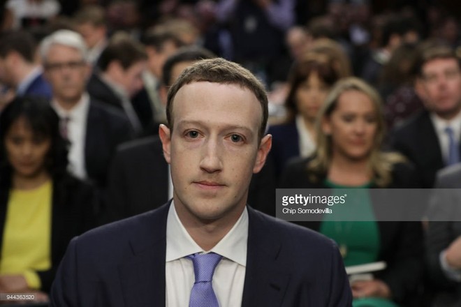 Bị soi đủ thứ, giờ đến cả quầng thâm mắt của Mark Zuckerberg cũng được dân tình tư vấn xem nên dưỡng như thế nào - Ảnh 1.