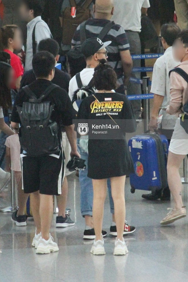 Sau ồn ào lộ giá cát-xê, Bảo Anh diện lại áo cũ lên đường sang Singapore dự ra mắt Avengers: Infinity War - Ảnh 9.
